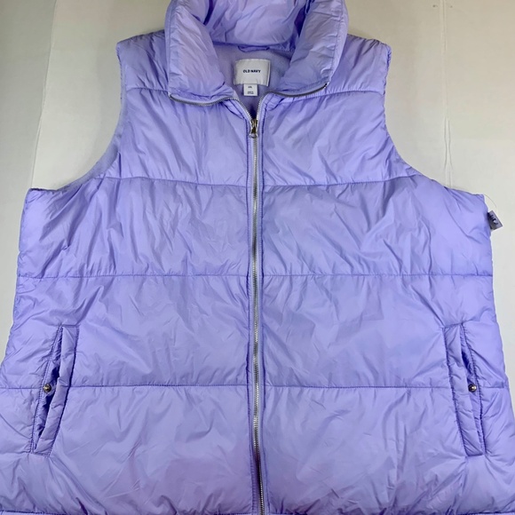 Old Navy ladies puffer vest in lavender/periwinkle - Picture 1 of 12